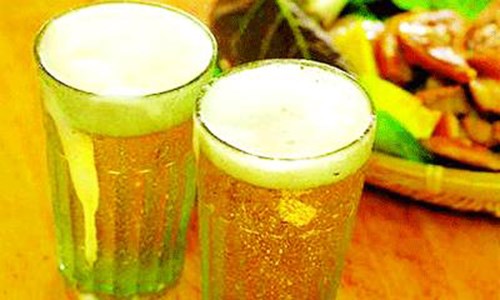 Cách uống bia 1-2 ly mỗi ngày để phòng tránh ung thư bàng quang